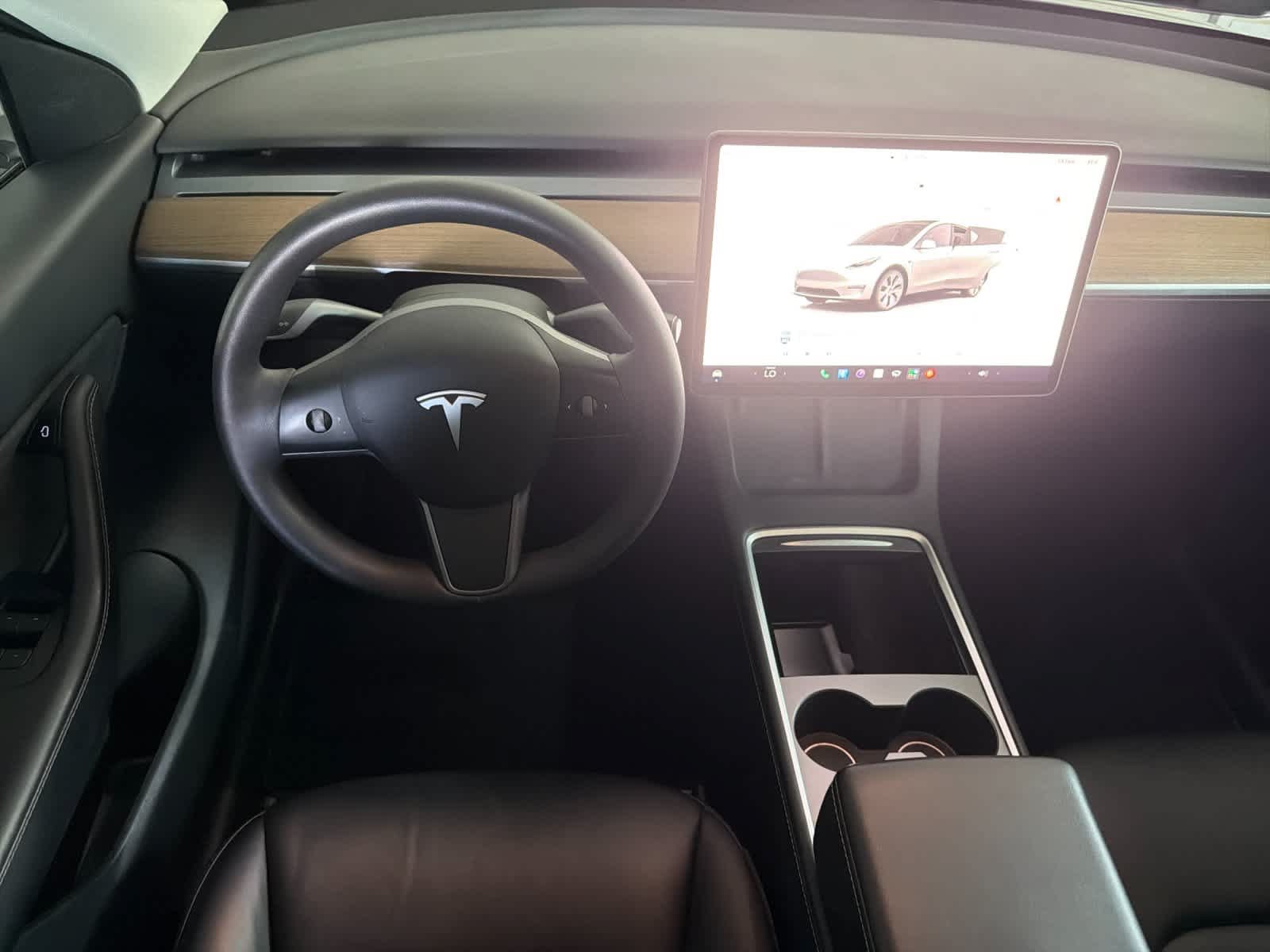 Used 2022 Tesla Model Y Long Range AWD/4WD image 14