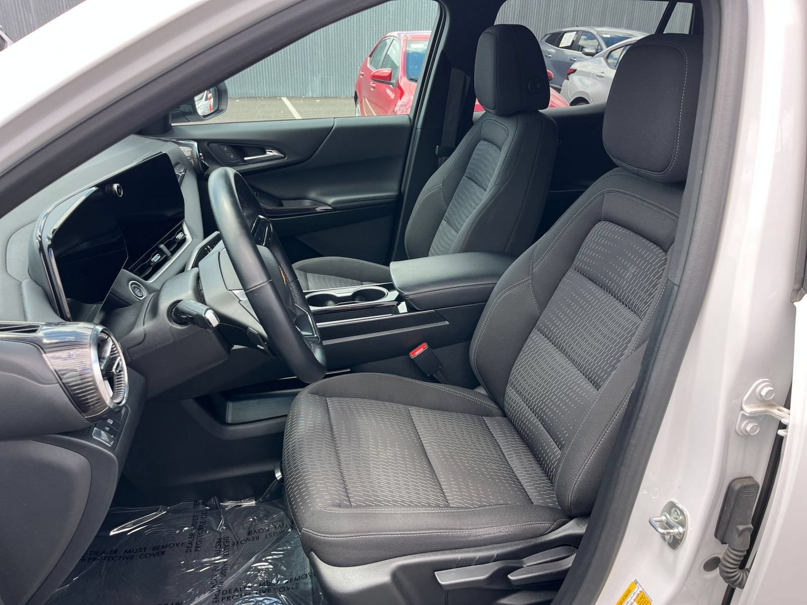 Used 2025 Chevrolet Equinox LT FWD image 36