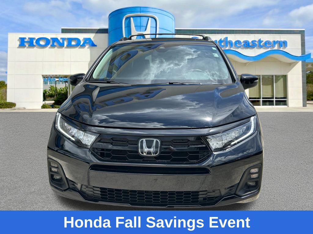 Used 2025 Honda Odyssey Touring image 2