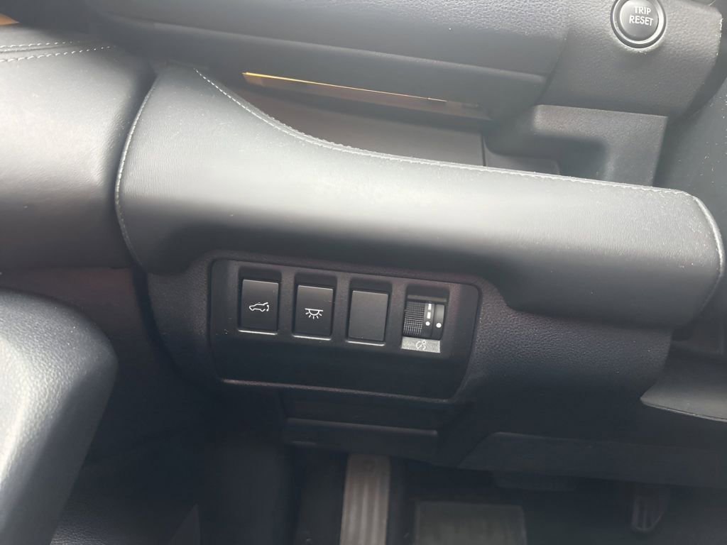 Used 2023 Subaru Ascent Touring image 21