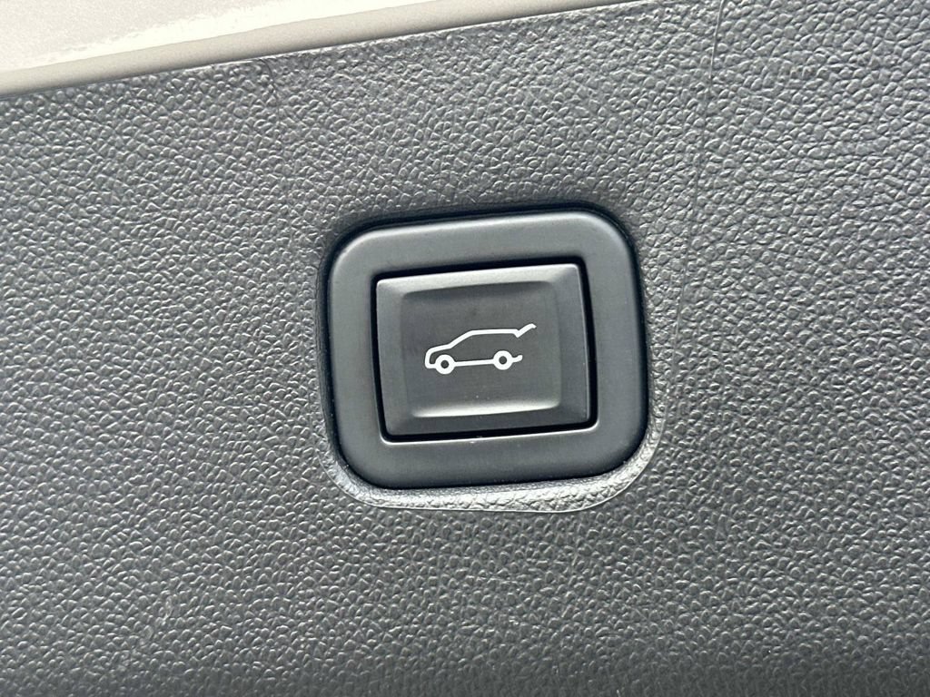 Used 2022 Chevrolet Blazer Premier w/ Enhanced Convenience Package AWD/4WD image 30