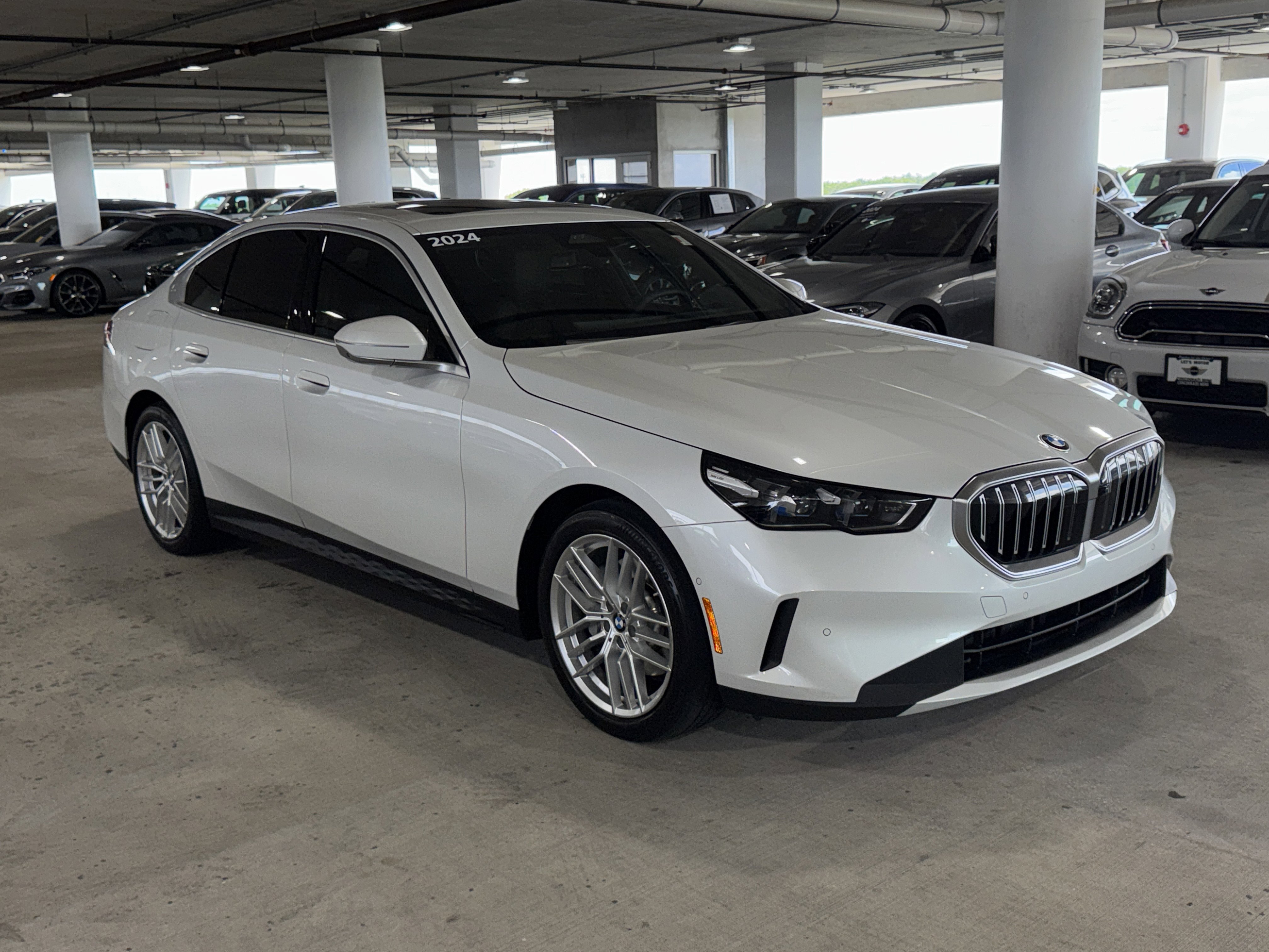 Used 2024 BMW 530i w/ Premium Package RWD image 2