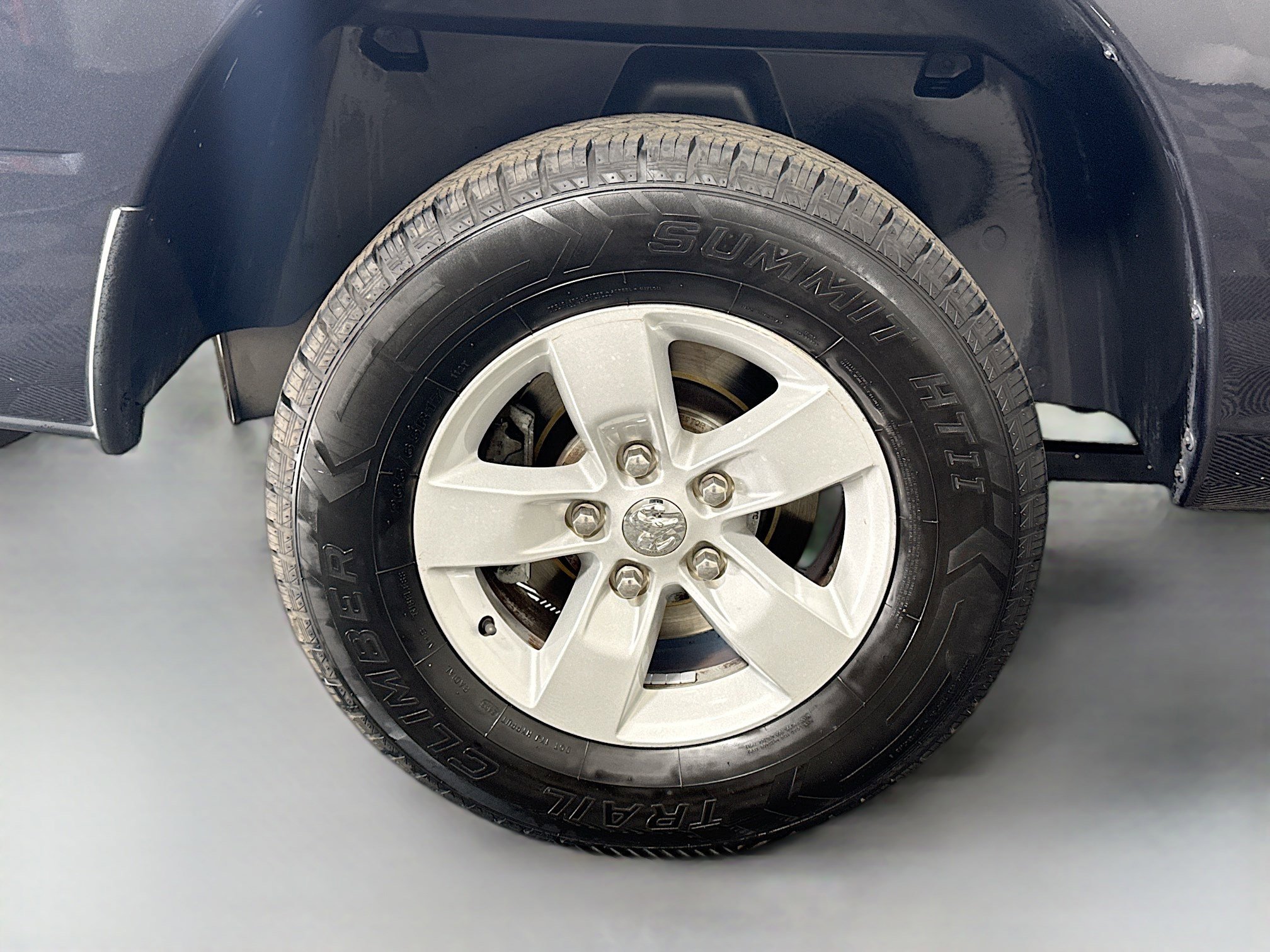 Used 2018 RAM 1500 Classic SLT RWD image 32