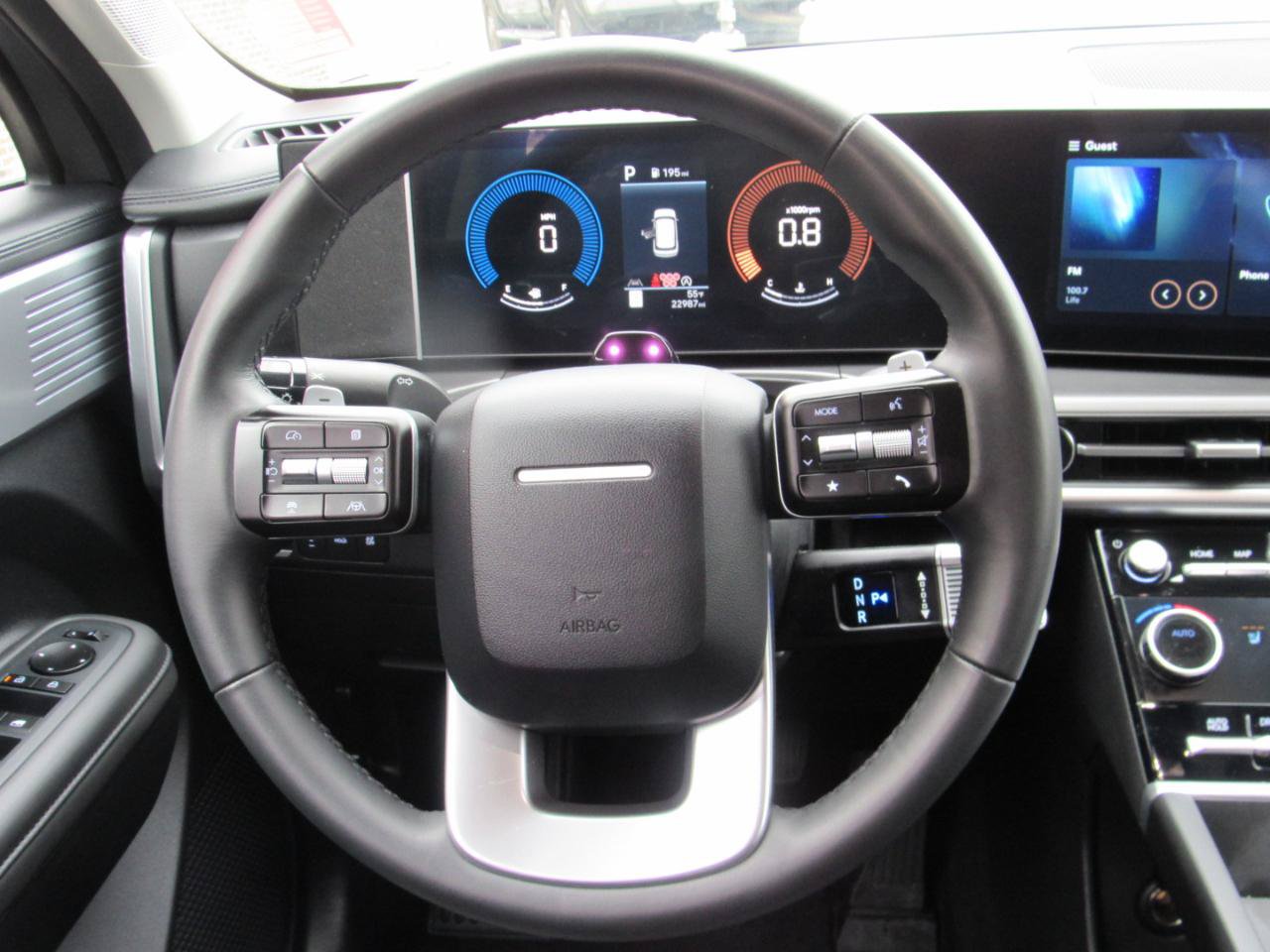 Used 2026 Hyundai Santa Fe SEL AWD/4WD image 19