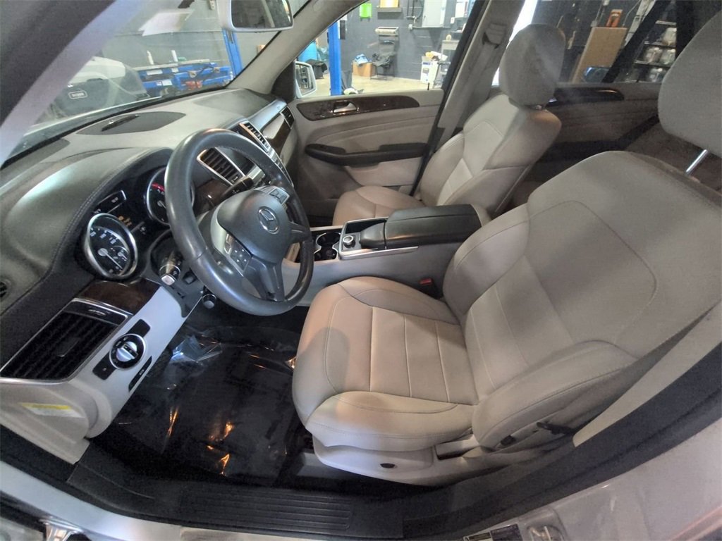 Used 2013 Mercedes-Benz ML 550 4MATIC w/ Premium 1 Pkg image 12