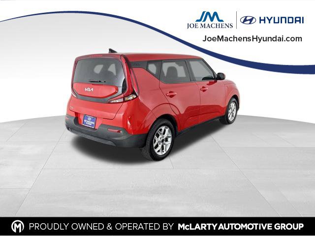 Used 2022 Kia Soul LX w/ Technology Package FWD image 9