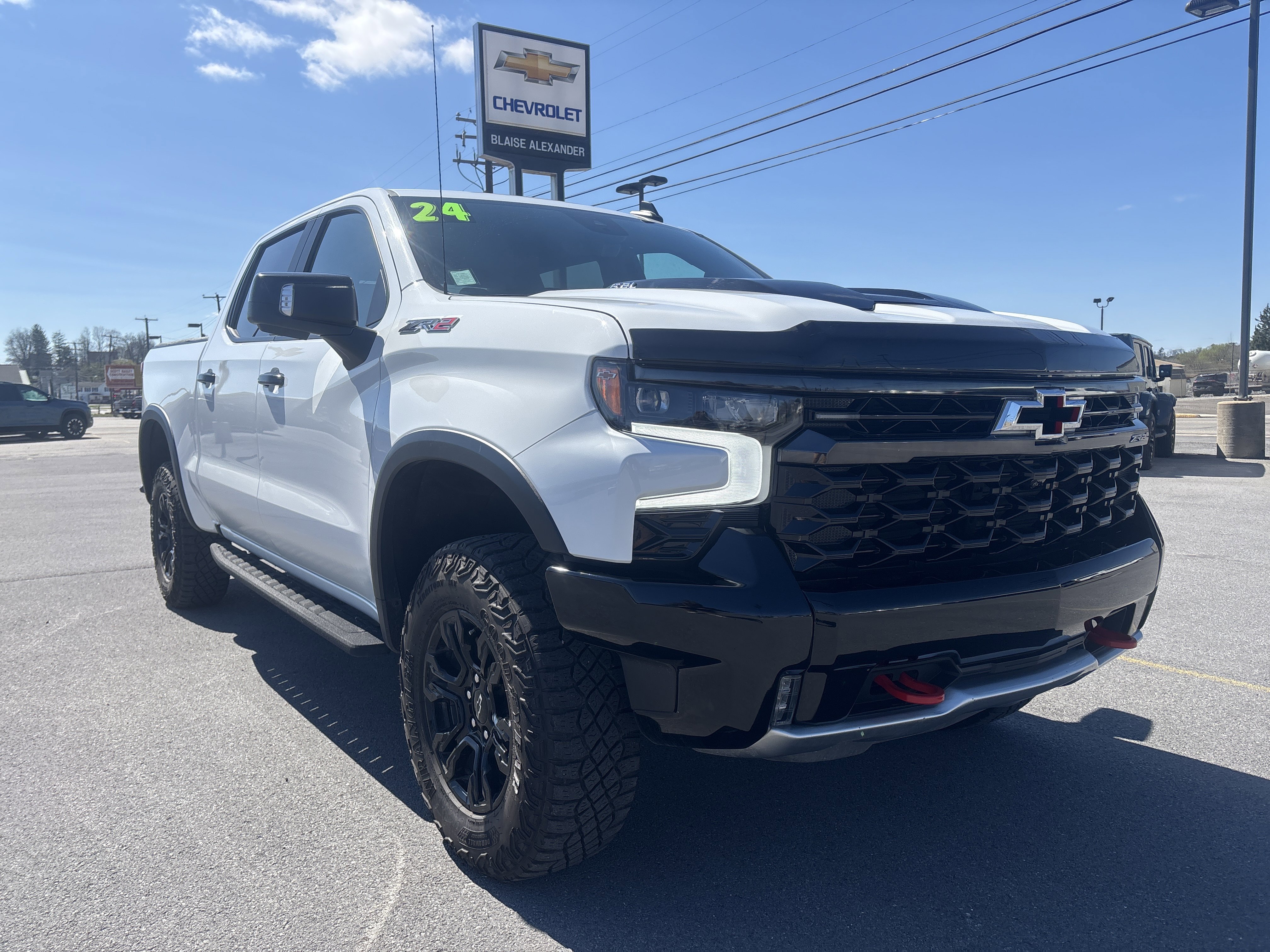 Used 2024 Chevrolet Silverado 1500 ZR2 w/ Technology Package