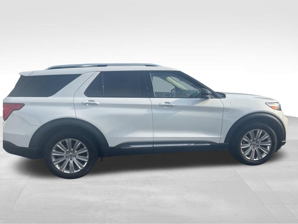 Used 2023 Ford Explorer Limited w/ Equipment Group 301A AWD/4WD image 5