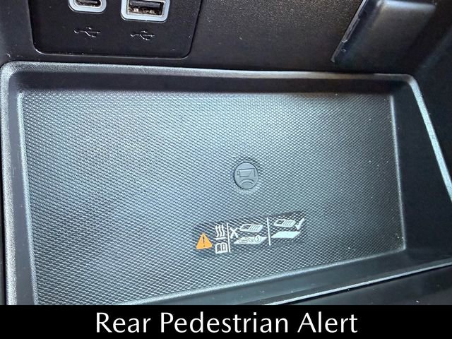 Used 2023 GMC Yukon Denali image 29