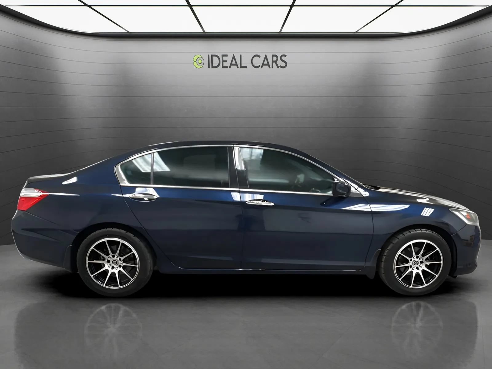 Used 2015 Honda Accord LX image 4