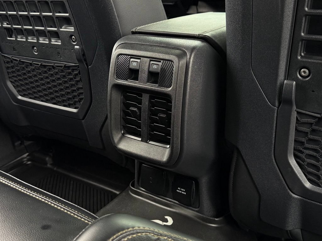 Used 2025 Ford Bronco Badlands AWD/4WD image 19