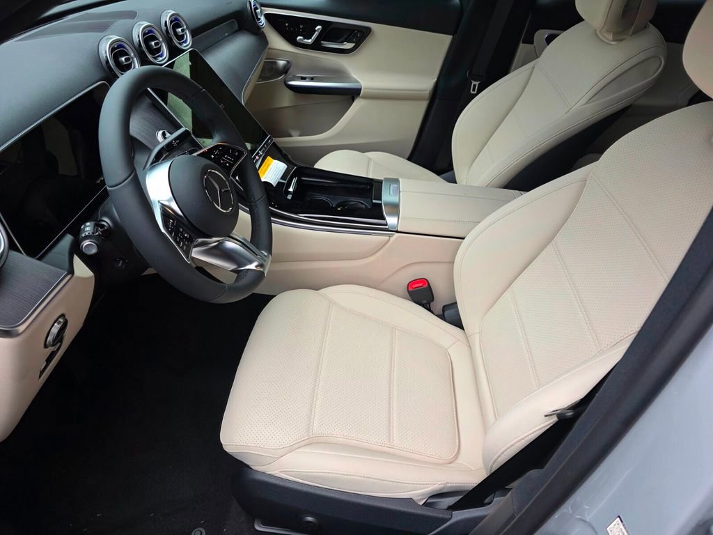 New 2026 Mercedes-Benz GLC 300 image 6