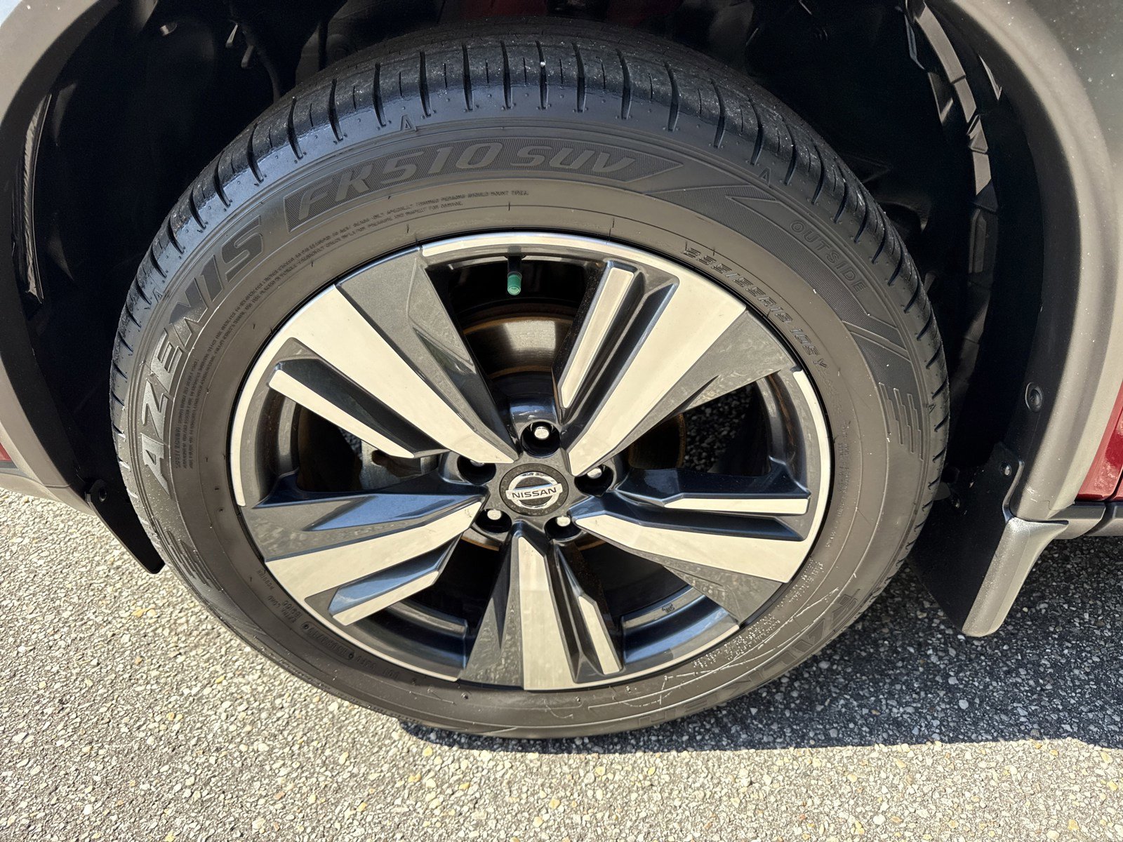 Used 2021 Nissan Rogue SL w/ Premium Package image 10