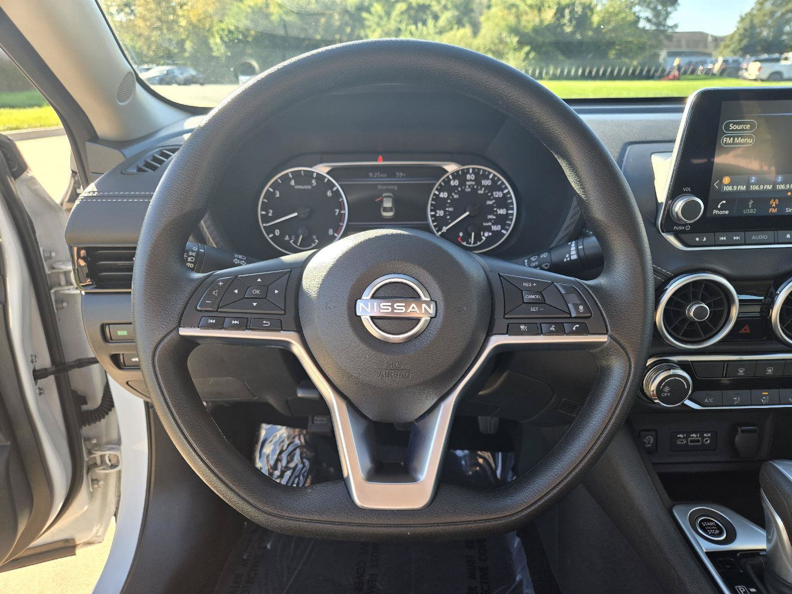 Used 2025 Nissan Sentra SV FWD image 15