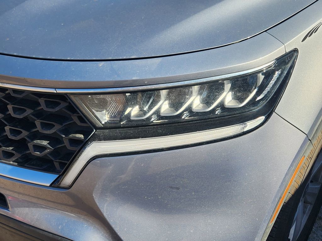 Used 2021 Kia Sorento LX image 12