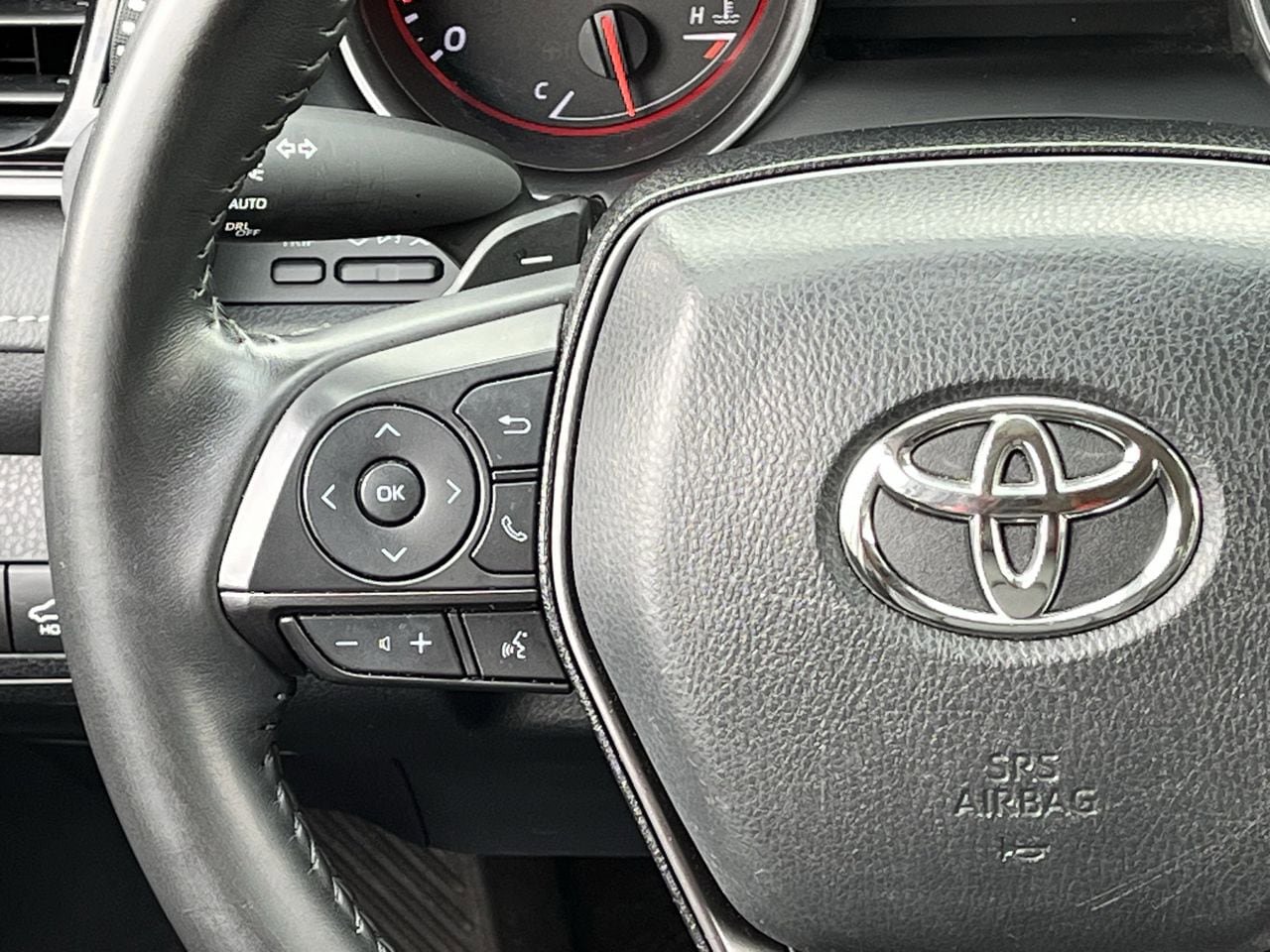 Used 2024 Toyota Camry XSE FWD image 12
