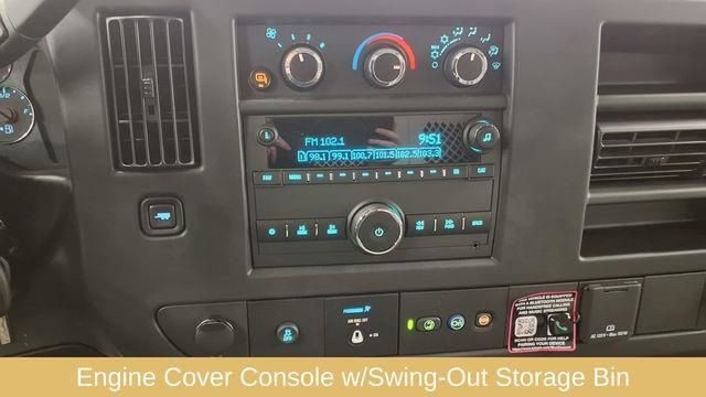 Used 2025 Chevrolet Express 3500 Extended w/ Driver Convenience Package image 29