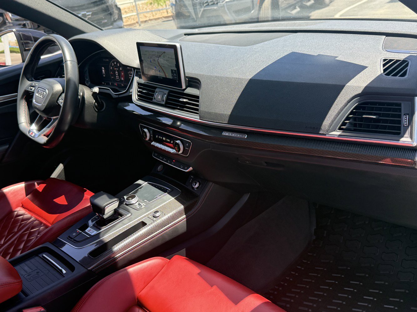 Used 2019 Audi SQ5 Prestige w/ Prestige Package AWD/4WD image 28