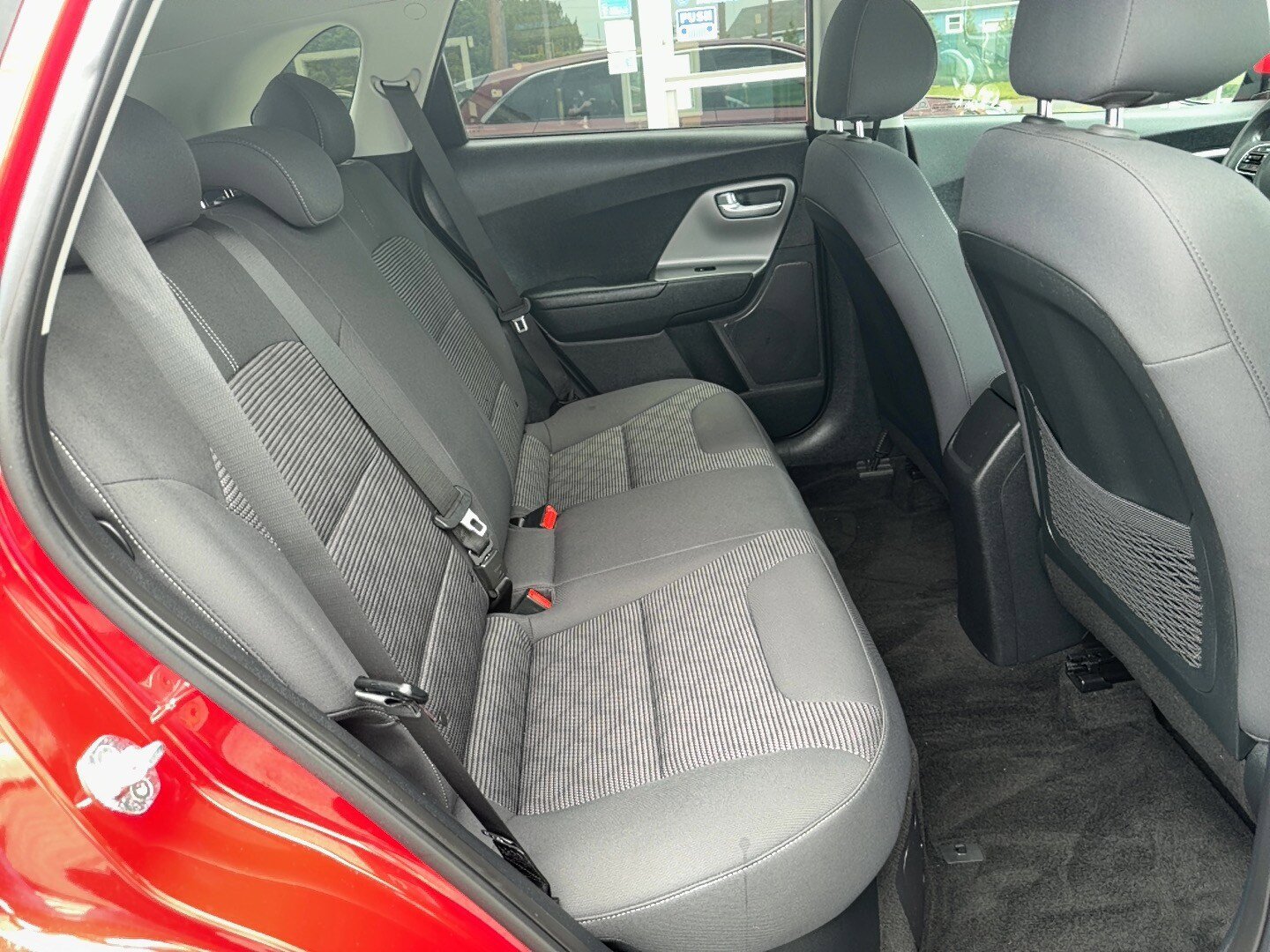 Used 2017 Kia Niro FE FWD image 19