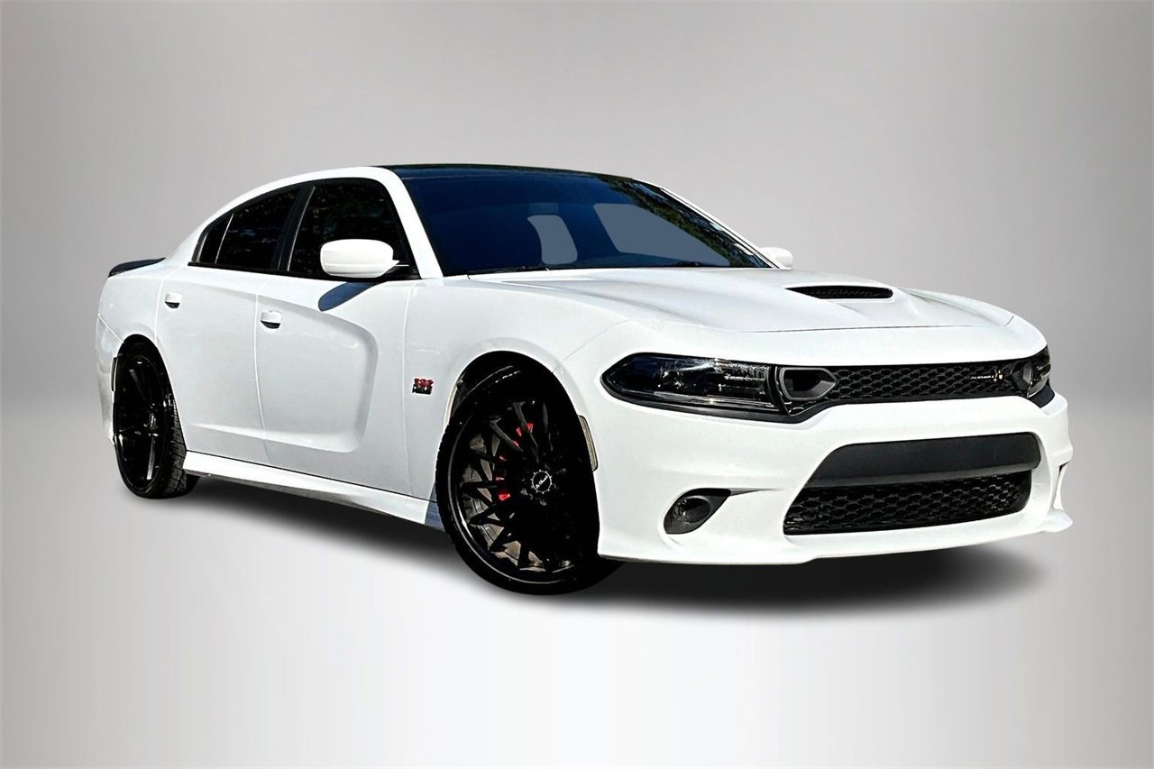 Used 2022 Dodge Charger Scat Pack image 2