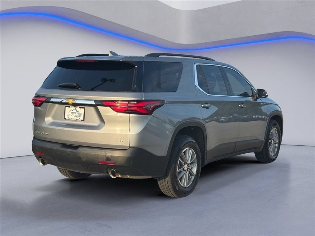 Used 2023 Chevrolet Traverse LT w/ LPO, Cargo Package AWD/4WD image 6