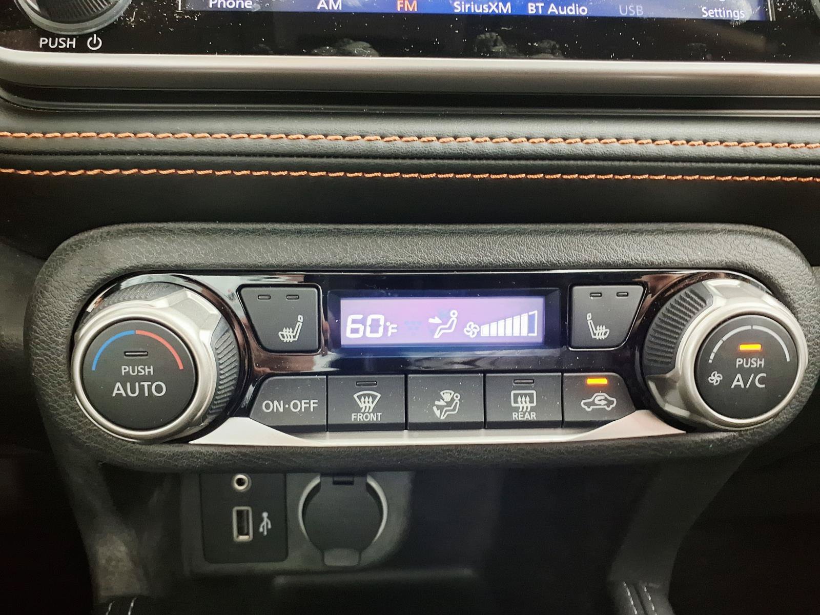 Used 2019 Nissan Kicks SR w/ SR Premium Package FWD image 20