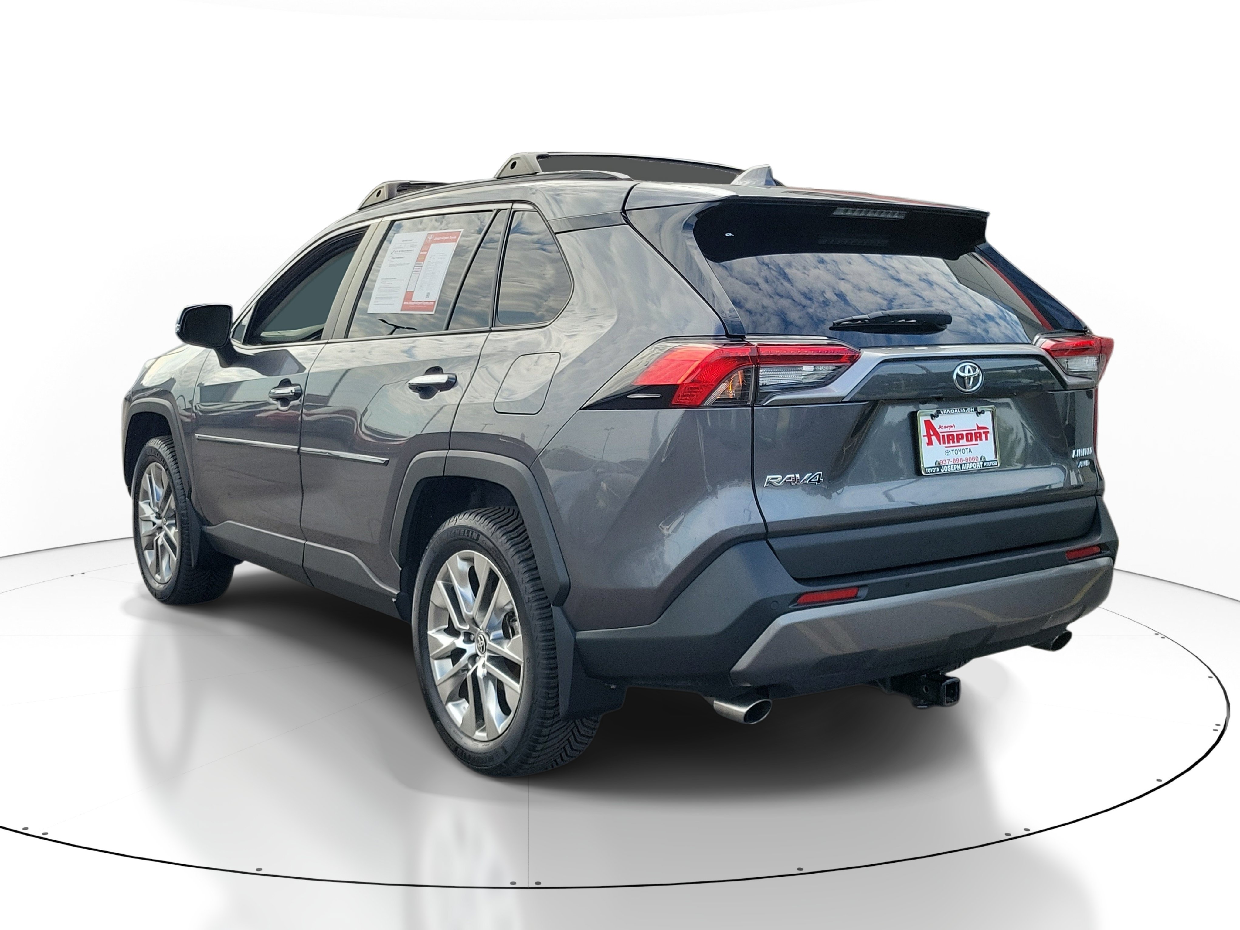 Used 2021 Toyota RAV4 Limited AWD/4WD image 3