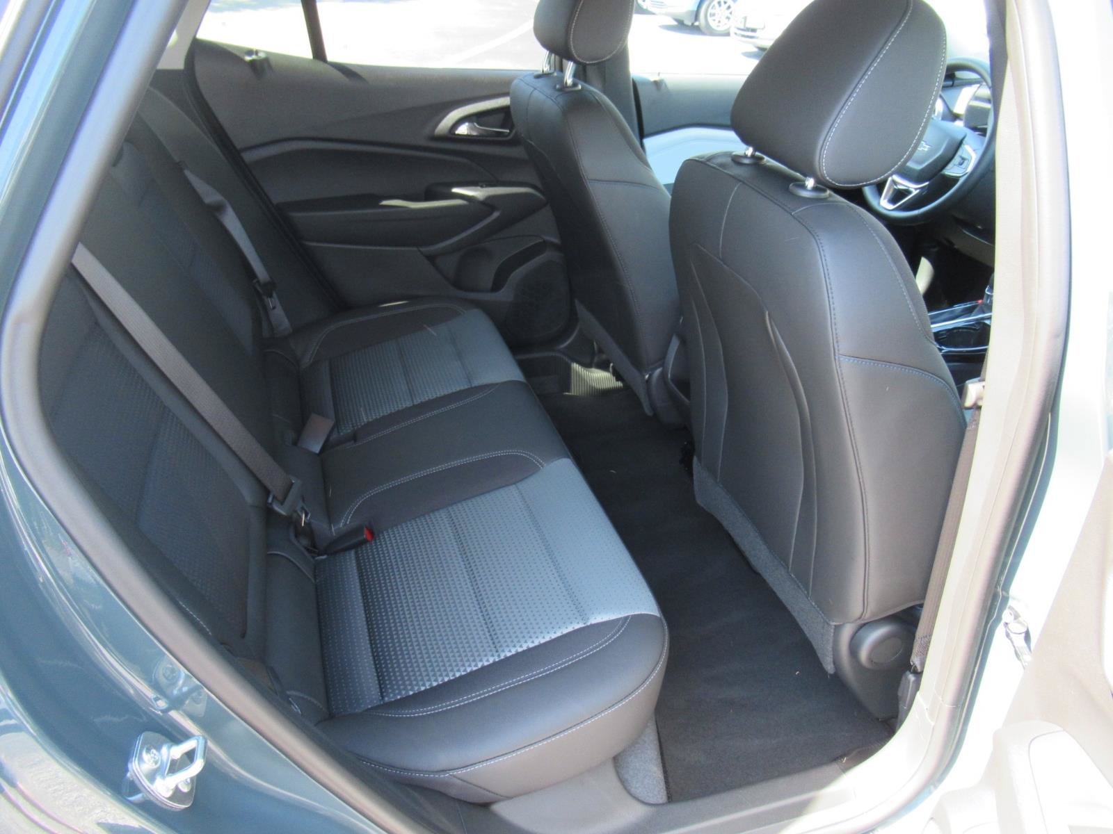 Used 2026 Chevrolet Trax LT w/ Driver Confidence Package FWD image 31