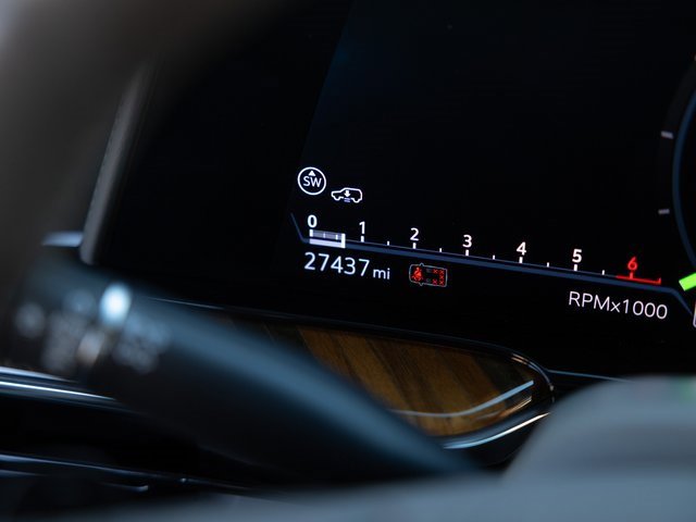 Used 2024 Cadillac Escalade Sport Platinum w/ Heavy-Duty Trailer Package image 46