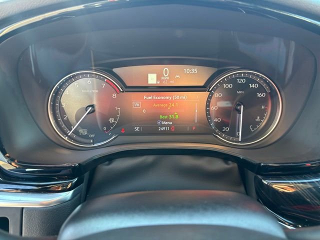 Used 2025 Cadillac XT6 Premium Luxury image 12