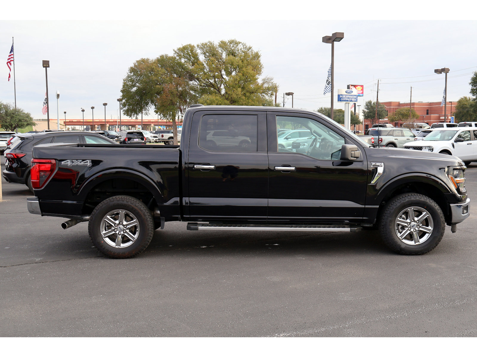 Used 2025 Ford F150 XLT w/ Equipment Group 301A Standard AWD/4WD image 11