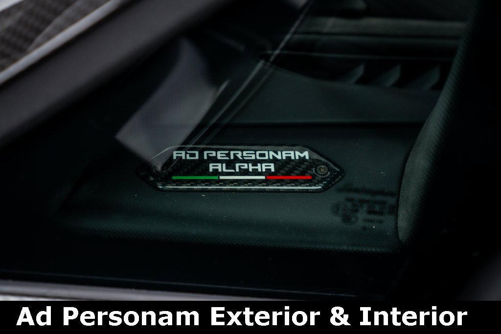 Used 2025 Lamborghini Revuelto Base image 7