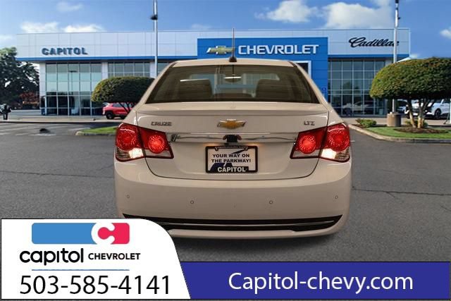 Used 2016 Chevrolet Cruze LTZ w/ Sun, Sound and Sport Package FWD image 4