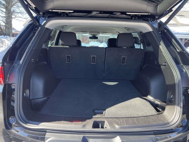 Certified 2025 Chevrolet Blazer LT w/ Convenience Package image 8