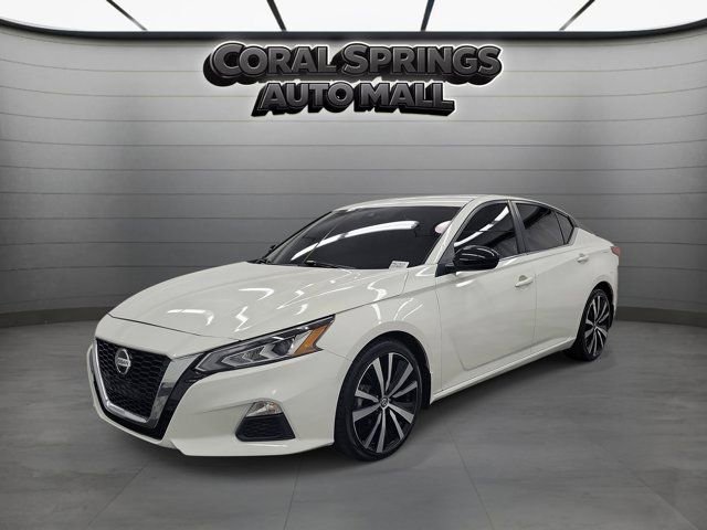 Used 2021 Nissan Altima 2.5 SR FWD image 3