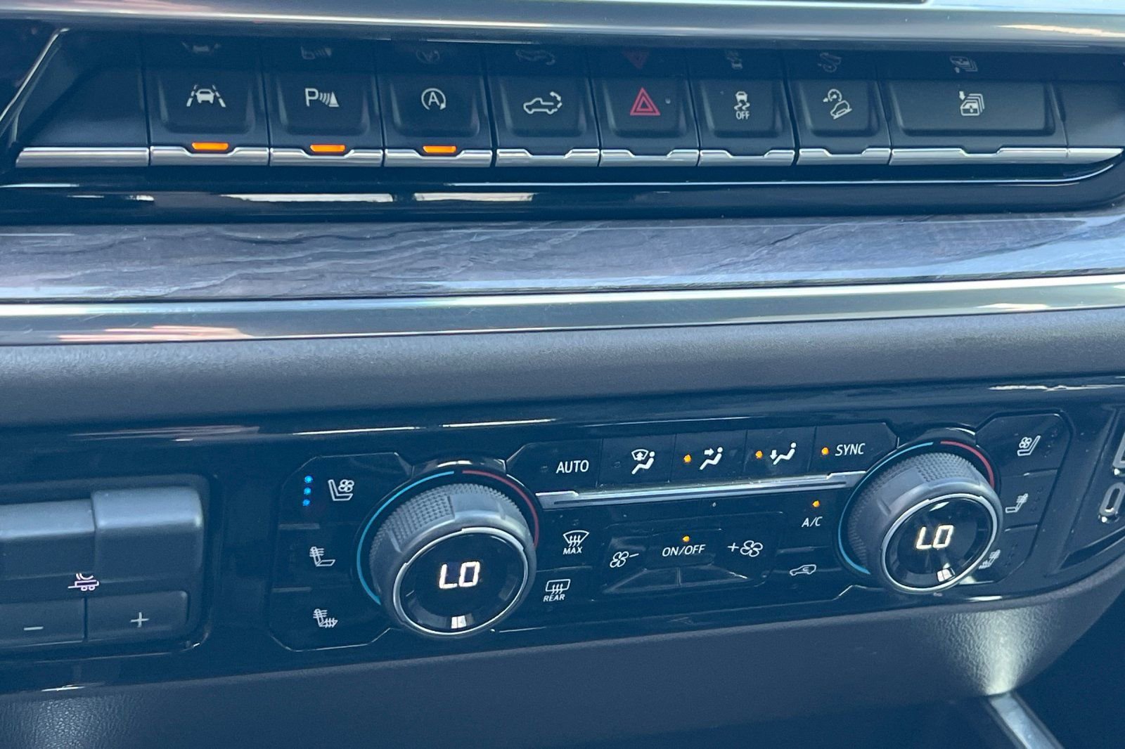 Used 2023 Chevrolet Silverado 1500 LTZ w/ Technology Package image 21