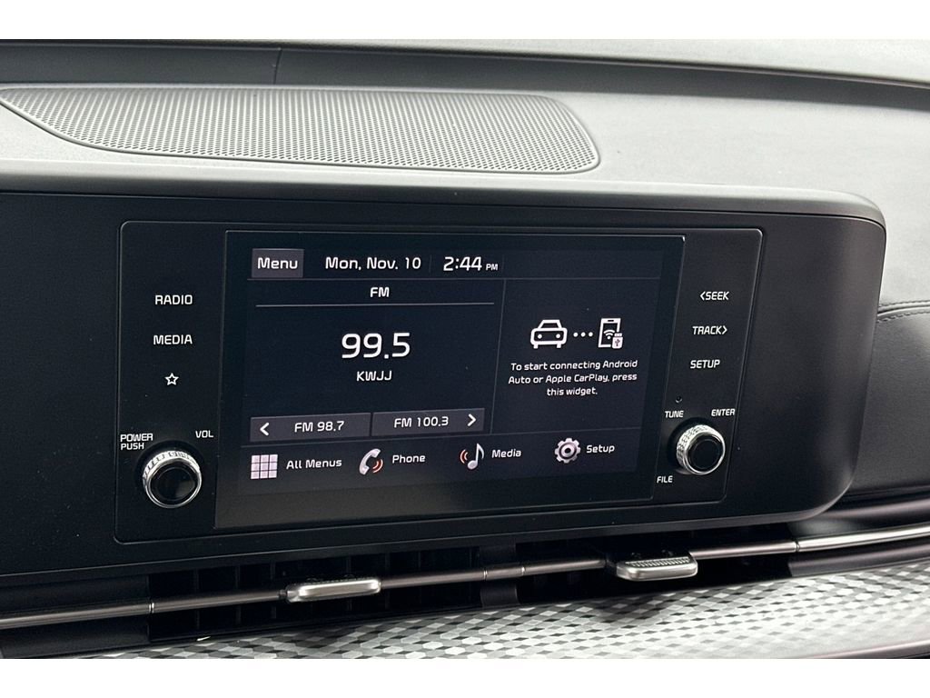 Used 2024 Kia Carnival LX image 20