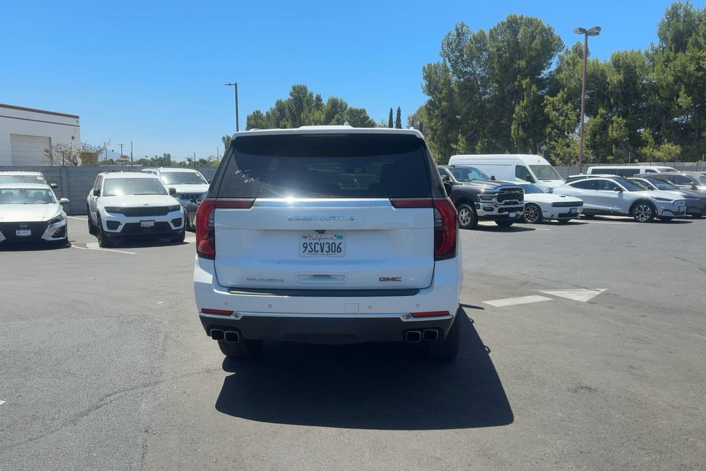Used 2025 GMC Yukon Denali AWD/4WD image 7