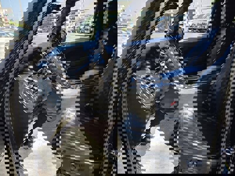 Used 2018 Land Rover Range Rover Sport HSE image 6