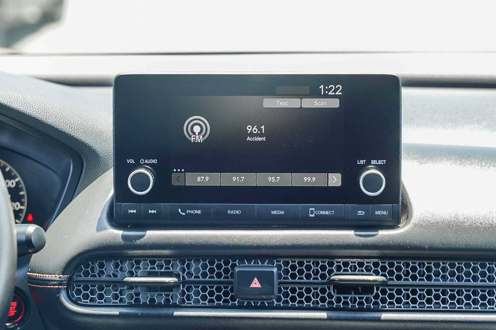 Used 2025 Honda HR-V Sport image 14