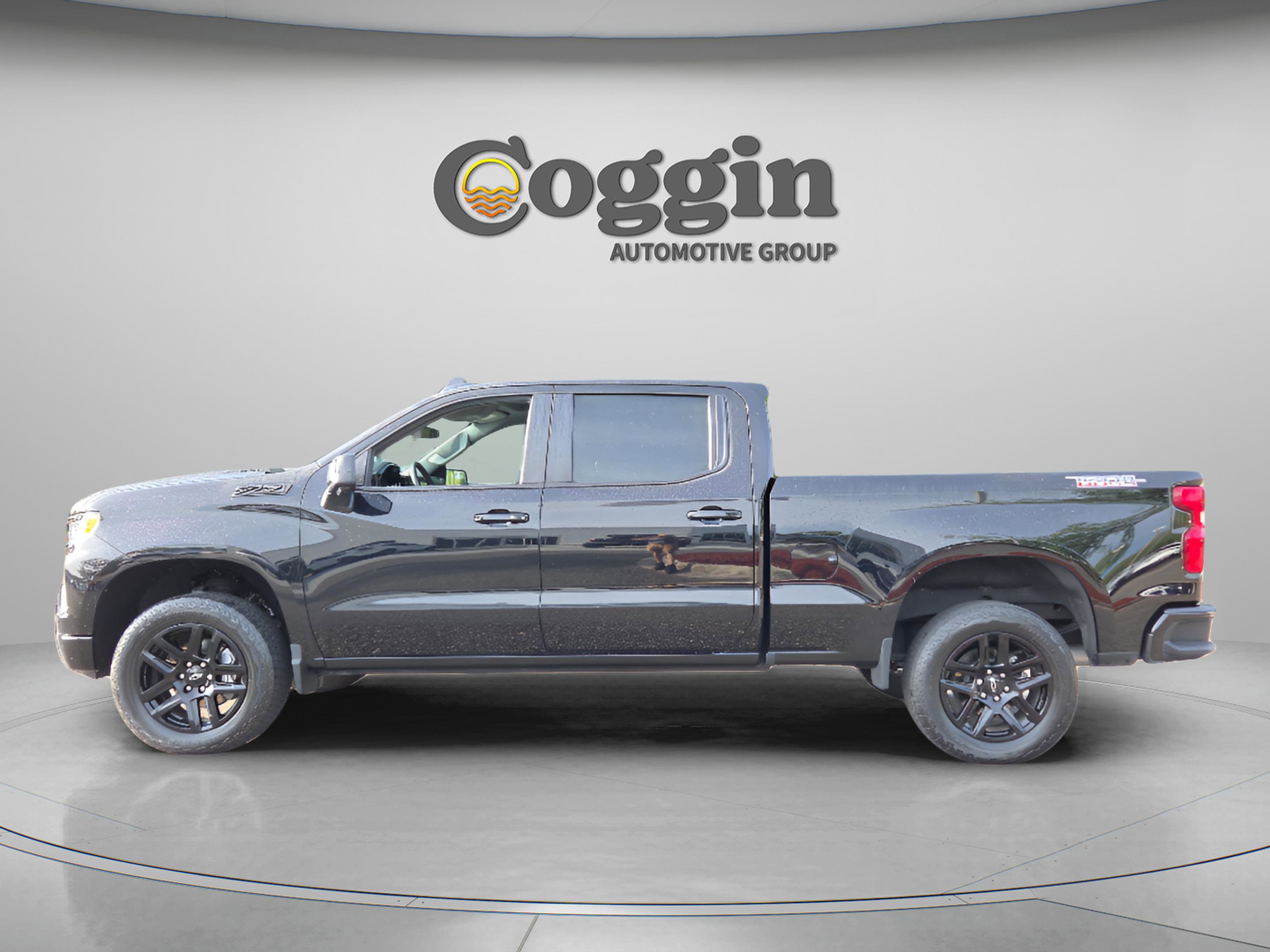 Certified 2023 Chevrolet Silverado 1500 LT Trail Boss w/ LT Trail Boss Premium Package AWD/4WD image 2