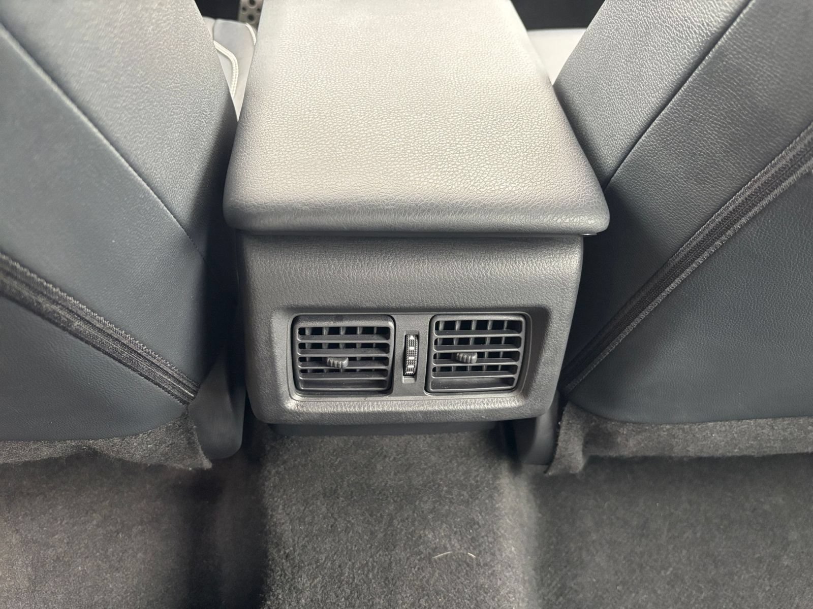 Used 2026 Toyota Camry SE FWD image 24