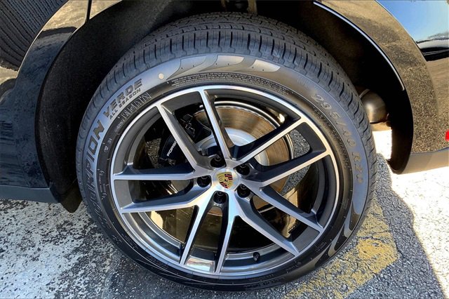 New 2026 Porsche Macan image 14