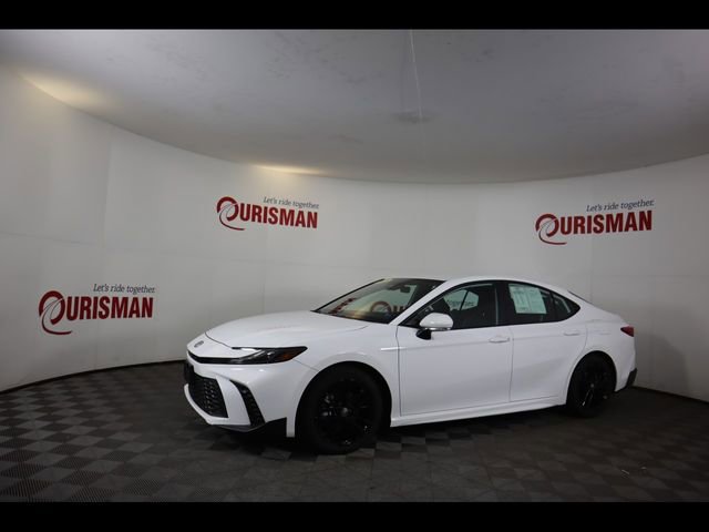 Used 2025 Toyota Camry SE w/ Convenience Package image 6