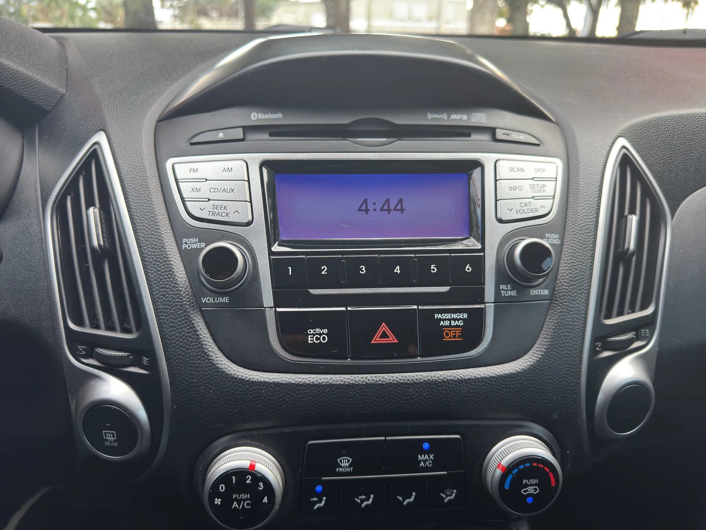 Used 2012 Hyundai Tucson GLS image 30