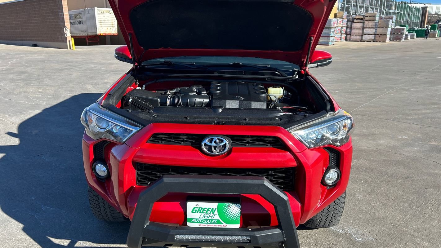 Used 2016 Toyota 4Runner SR5 image 11