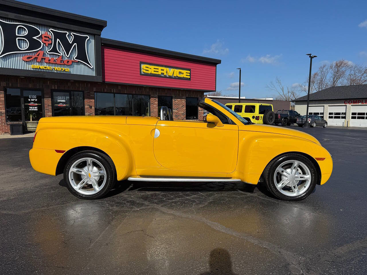 Used 2003 Chevrolet SSR LS 2dr Regular Cab Convertible w/ Preferred Equipment Group image 8