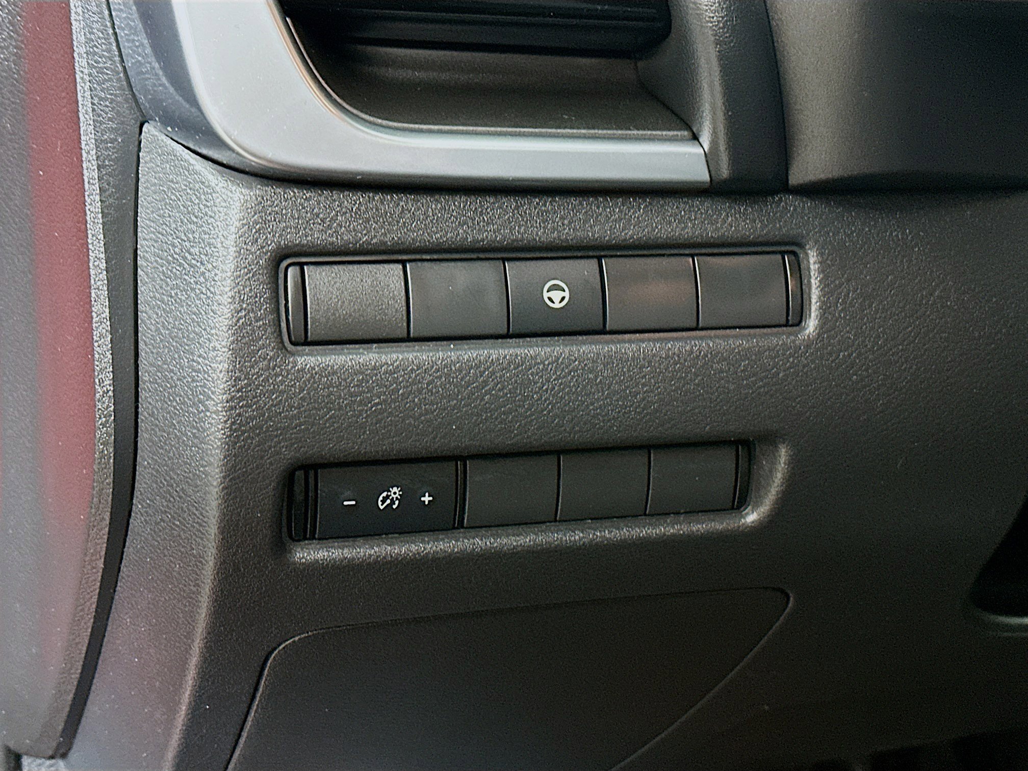 Used 2022 Nissan Rogue SV AWD/4WD image 10