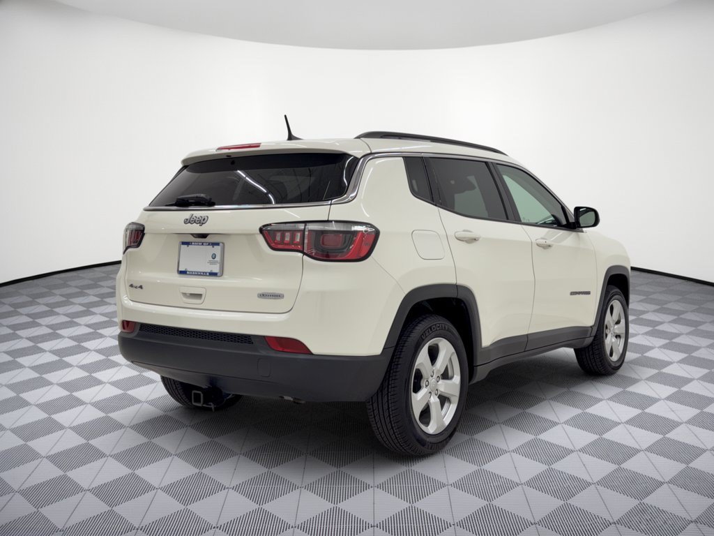 Used 2017 Jeep Compass Latitude w/ Popular Equipment Group AWD/4WD image 9