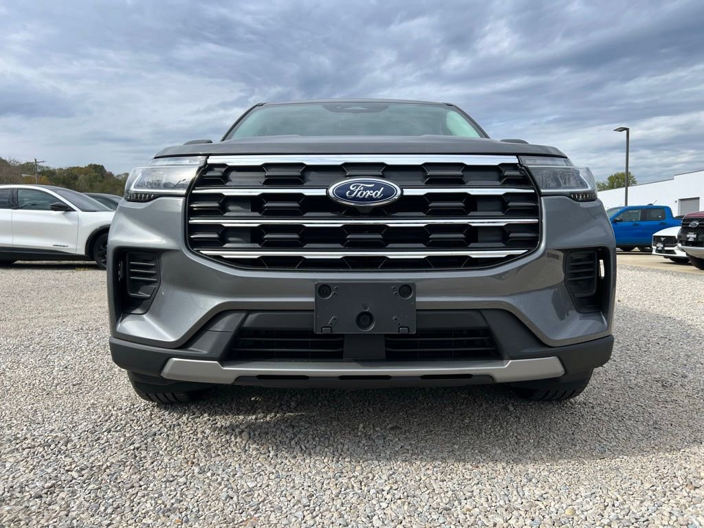 New 2026 Ford Explorer Active image 3